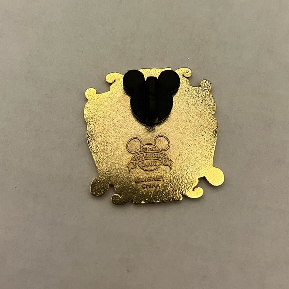 Jasmine, Cinderella, and Ariel Disney Pin - Picture 2 of 2